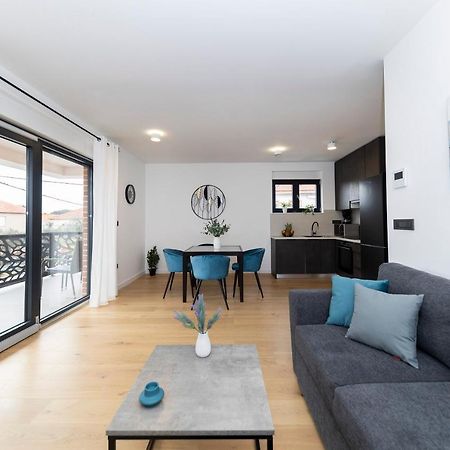Apartment Marianne , Parking Free , 2 Bedroom & 2 Bathroom , Modern & Cozy 扎达尔 外观 照片