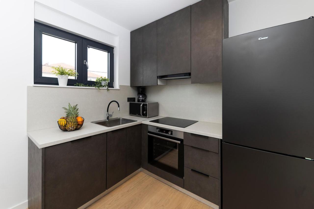 Apartment Marianne , Parking Free , 2 Bedroom & 2 Bathroom , Modern & Cozy 扎达尔 外观 照片
