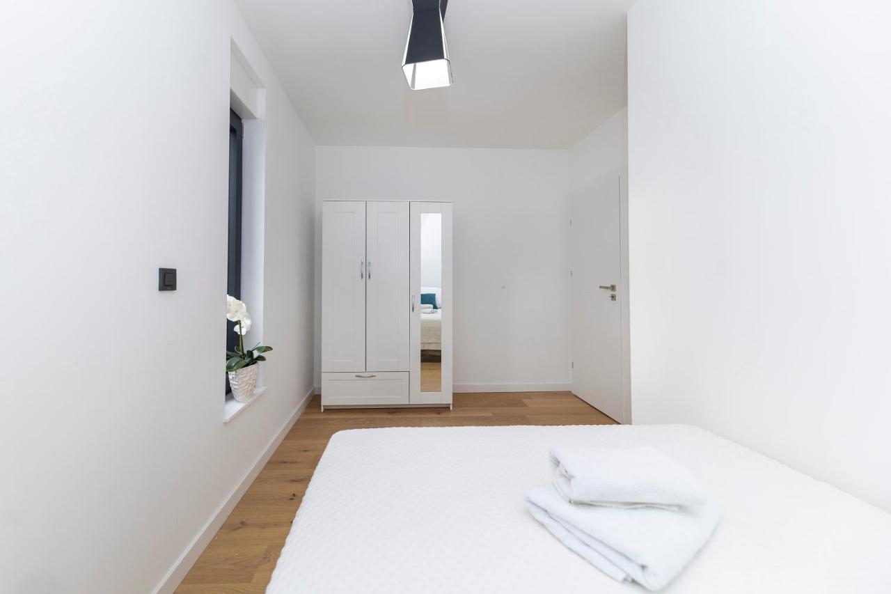 Apartment Marianne , Parking Free , 2 Bedroom & 2 Bathroom , Modern & Cozy 扎达尔 外观 照片