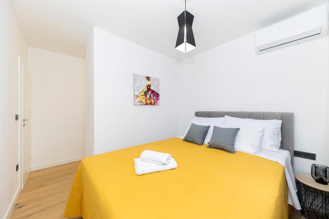 Apartment Marianne , Parking Free , 2 Bedroom & 2 Bathroom , Modern & Cozy 扎达尔 外观 照片